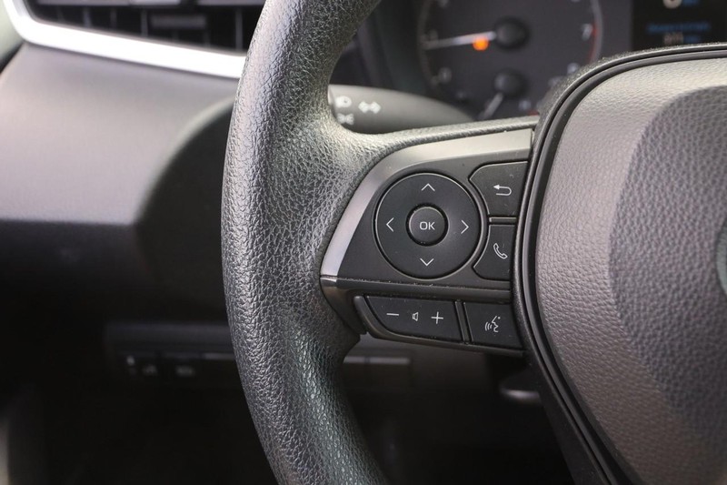 Toyota Corolla Vehicle Image 11