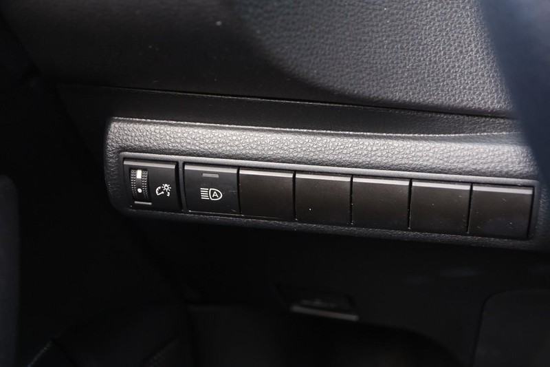 Toyota Corolla Vehicle Image 17