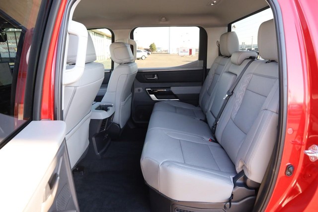 Toyota Tundra 4WD Vehicle Image 09