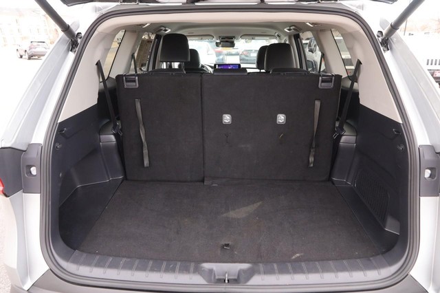 Toyota Grand Highlander Vehicle Image 06