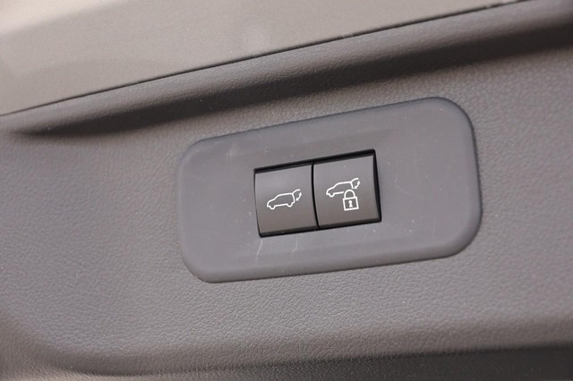 Toyota Grand Highlander Vehicle Image 07