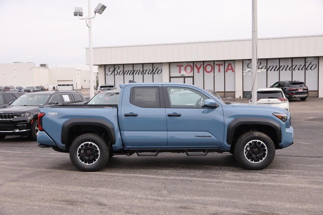 Toyota Tacoma 4WD Vehicle Image 05