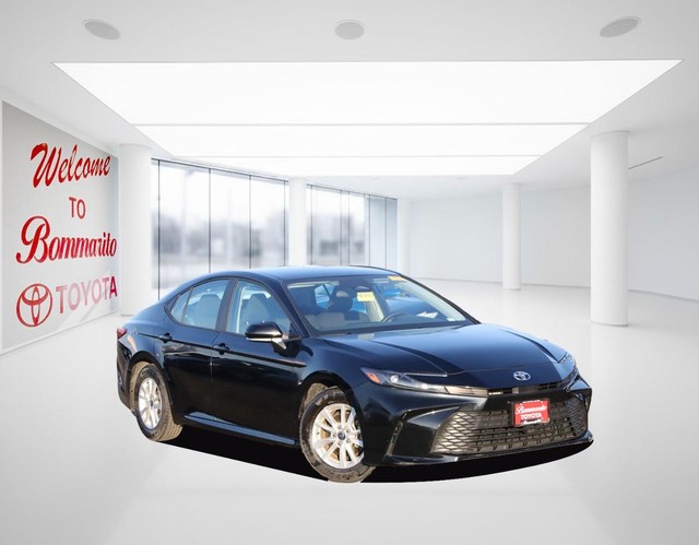 Toyota Camry Vehicle Image 02