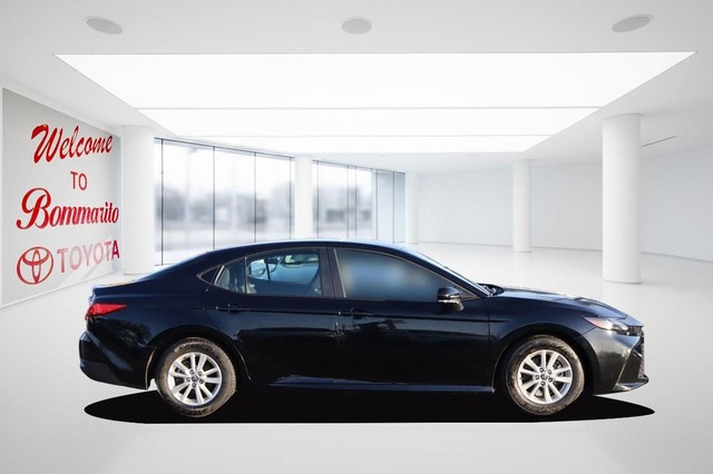 Toyota Camry Vehicle Image 05