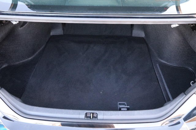 Toyota Camry Vehicle Image 07