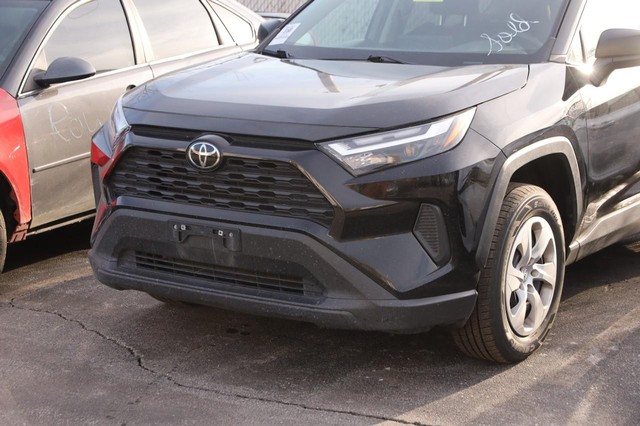 Toyota RAV4 Vehicle Image 05