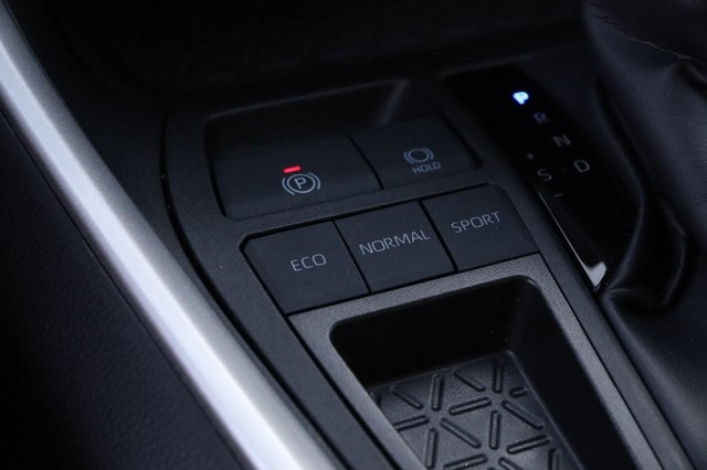 Toyota RAV4 Vehicle Image 20