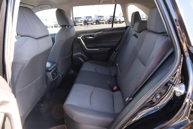 Toyota RAV4 Vehicle Image 09