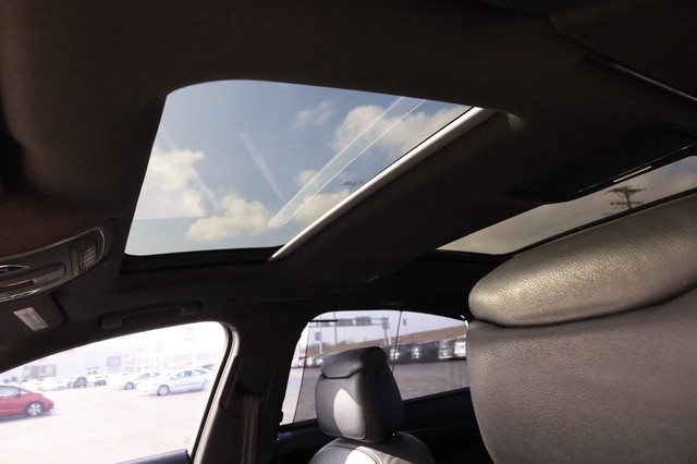 Audi A8 L Vehicle Image 09