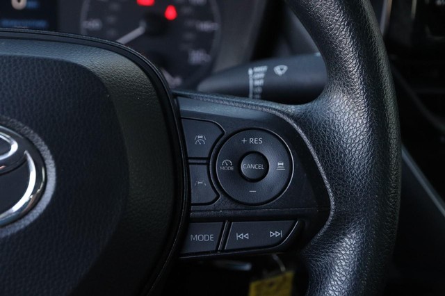 Toyota Corolla Vehicle Image 12