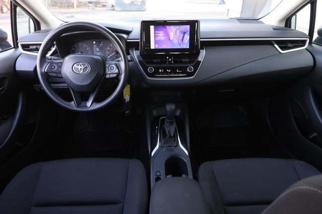 Toyota Corolla Vehicle Image 17