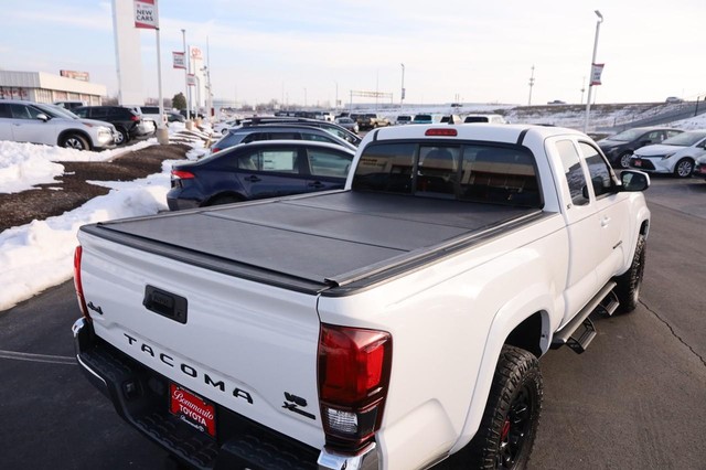 Toyota Tacoma 4WD Vehicle Image 07