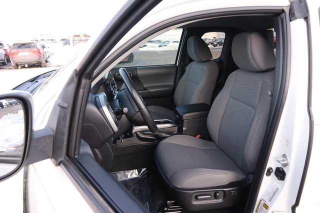 Toyota Tacoma 4WD Vehicle Image 08