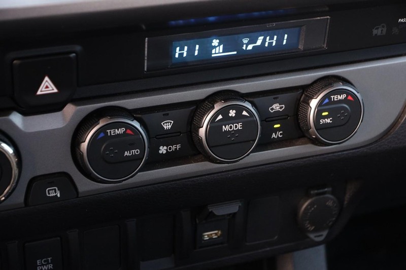 Toyota Tacoma 4WD Vehicle Image 17