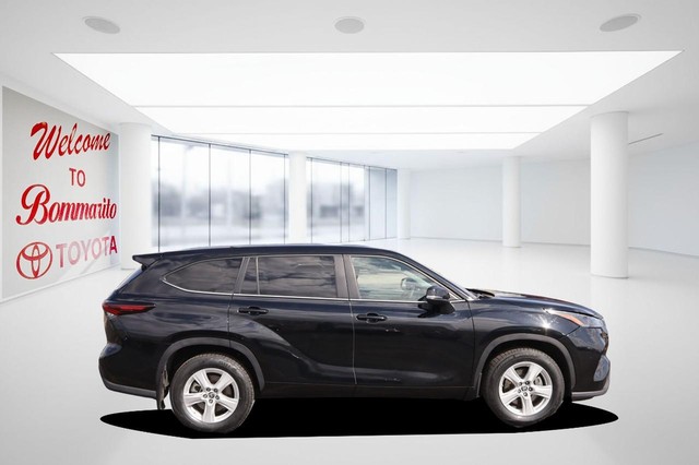 Toyota Highlander Vehicle Image 05