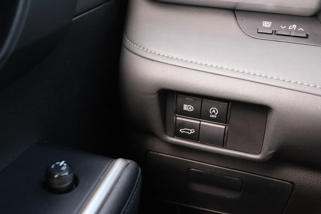 Toyota Highlander Vehicle Image 21