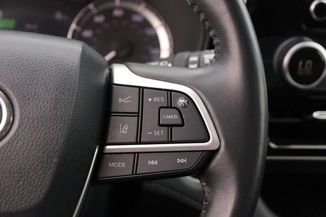 Toyota Highlander Vehicle Image 14