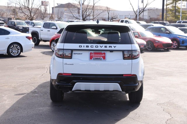 Land Rover Discovery Sport Vehicle Image 06