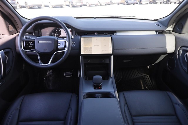 Land Rover Discovery Sport Vehicle Image 19