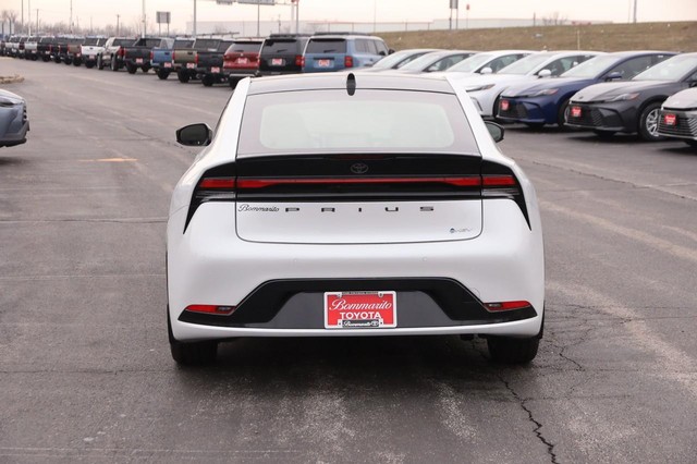 Toyota Prius Vehicle Image 07