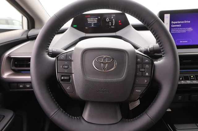 Toyota Prius Vehicle Image 12