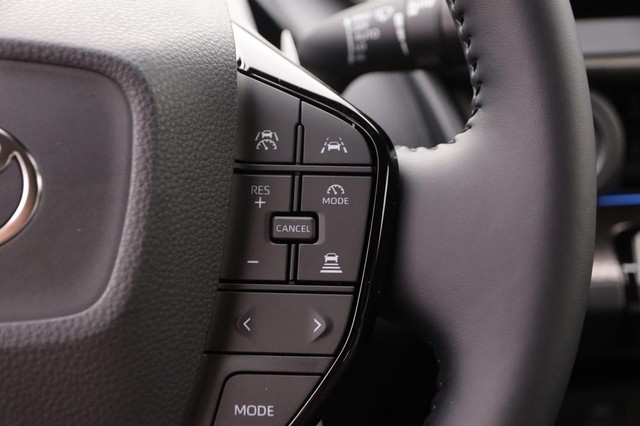 Toyota Prius Vehicle Image 14