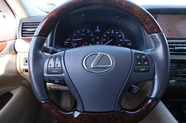 Lexus LS 460 Vehicle Image 11