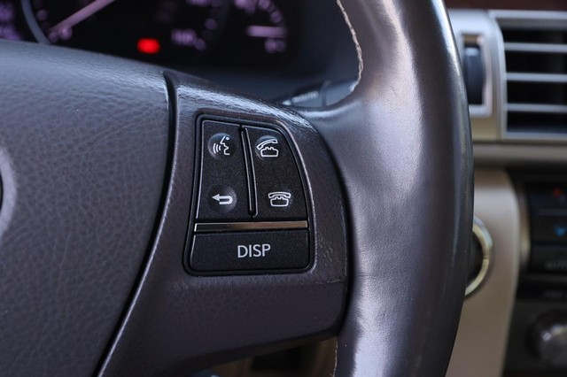 Lexus LS 460 Vehicle Image 13