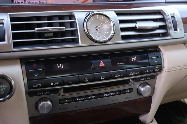 Lexus LS 460 Vehicle Image 18