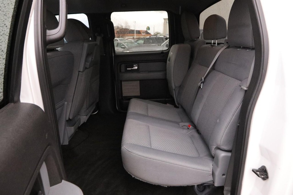 Ford F-150 Vehicle Full-screen Gallery Image 09