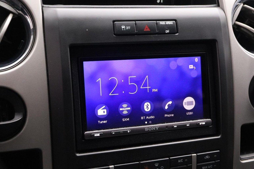 Ford F-150 Vehicle Full-screen Gallery Image 15