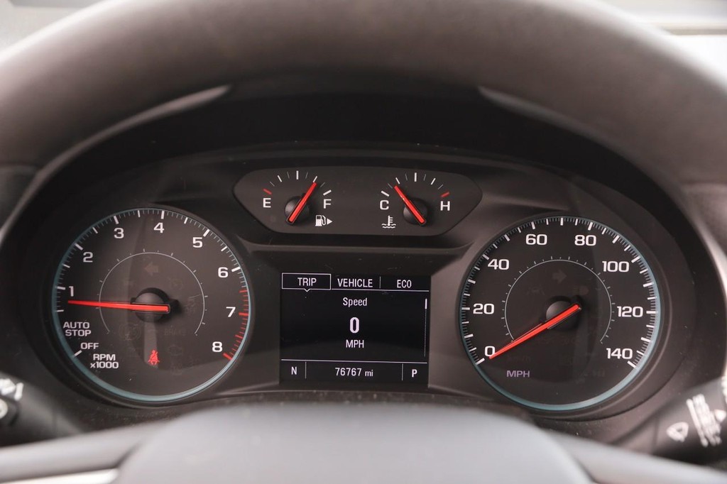 Chevrolet Malibu Vehicle Full-screen Gallery Image 13