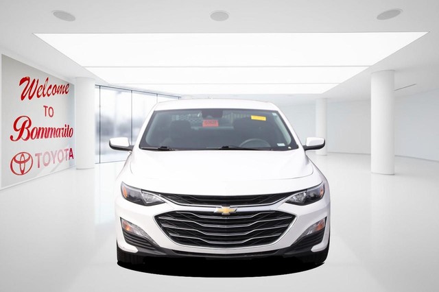 Chevrolet Malibu Vehicle Image 04