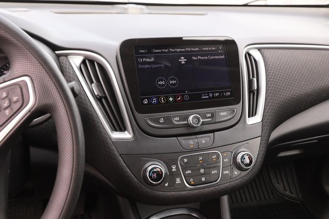 Chevrolet Malibu Vehicle Image 15