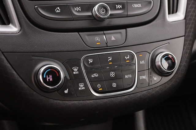 Chevrolet Malibu Vehicle Image 17