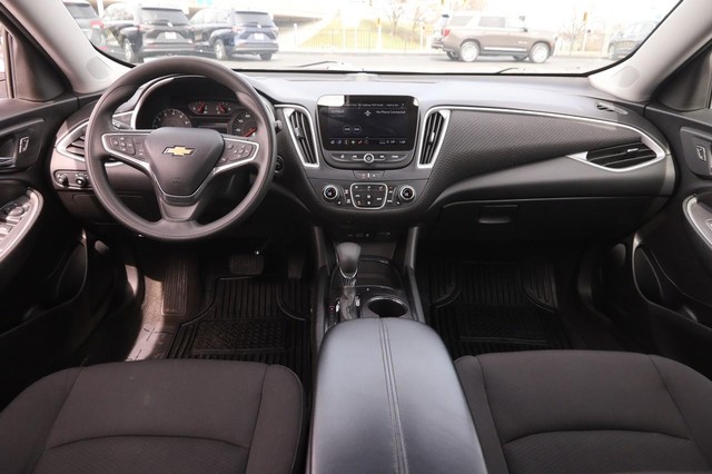 Chevrolet Malibu Vehicle Image 19