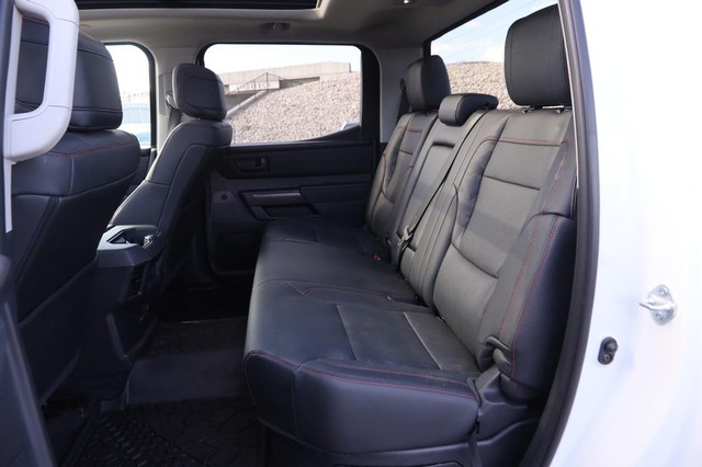 Toyota Tundra 4WD Vehicle Image 10