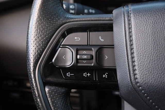 Toyota Tundra 4WD Vehicle Image 12