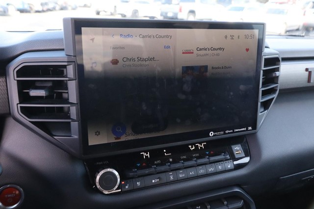 Toyota Tundra 4WD Vehicle Image 17