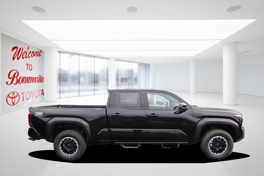 Toyota Tacoma Vehicle Full-screen Gallery Image 5