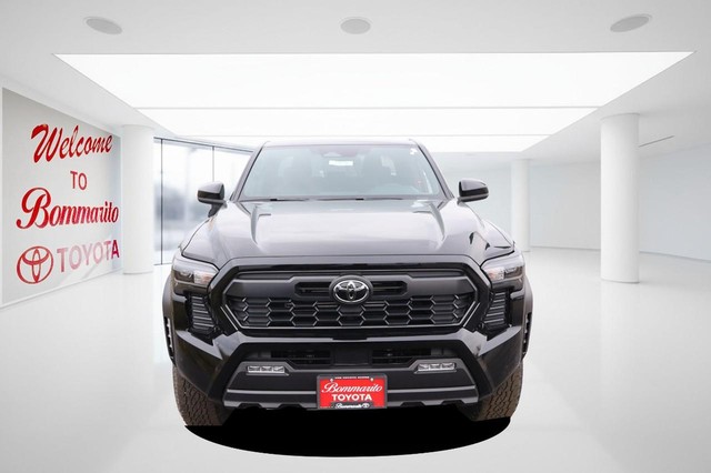 Toyota Tacoma Vehicle Image 04