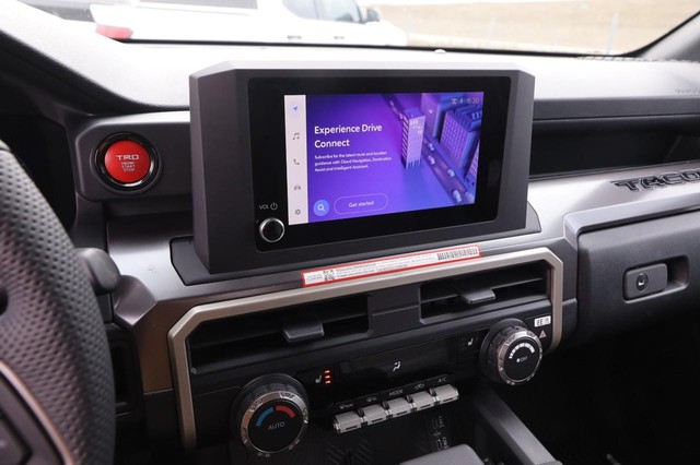 Toyota Tacoma Vehicle Image 16