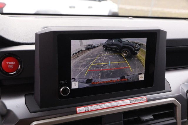 Toyota Tacoma Vehicle Image 17