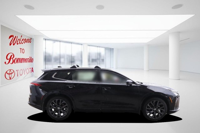 Toyota Crown Signia Vehicle Image 05