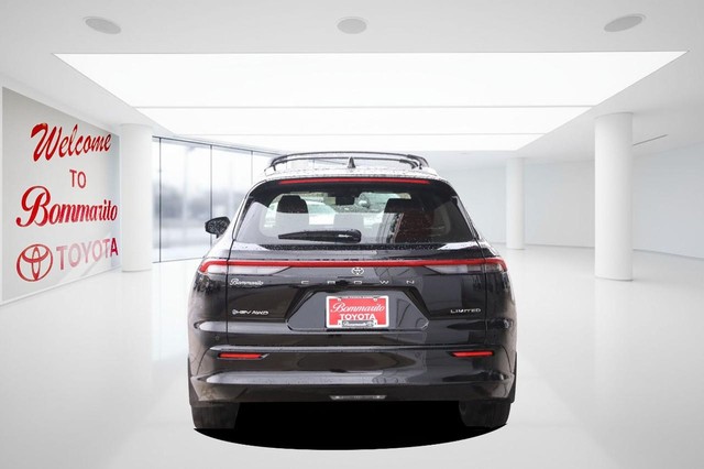 Toyota Crown Signia Vehicle Image 06