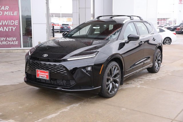 Toyota Crown Signia Vehicle Image 11