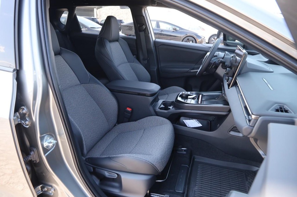 Toyota bZ Vehicle Full-screen Gallery Image 25