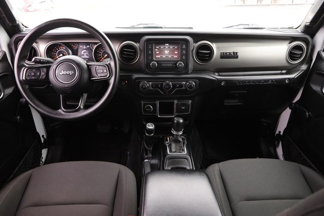 Jeep Wrangler Unlimited Vehicle Image 21