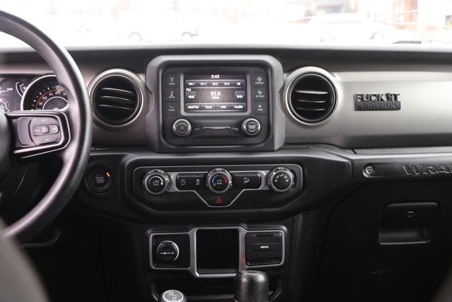 Jeep Wrangler Unlimited Vehicle Image 24