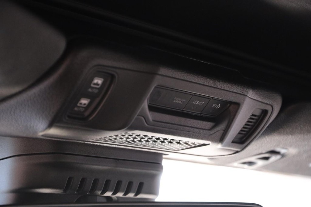 Jeep Wrangler Vehicle Full-screen Gallery Image 9